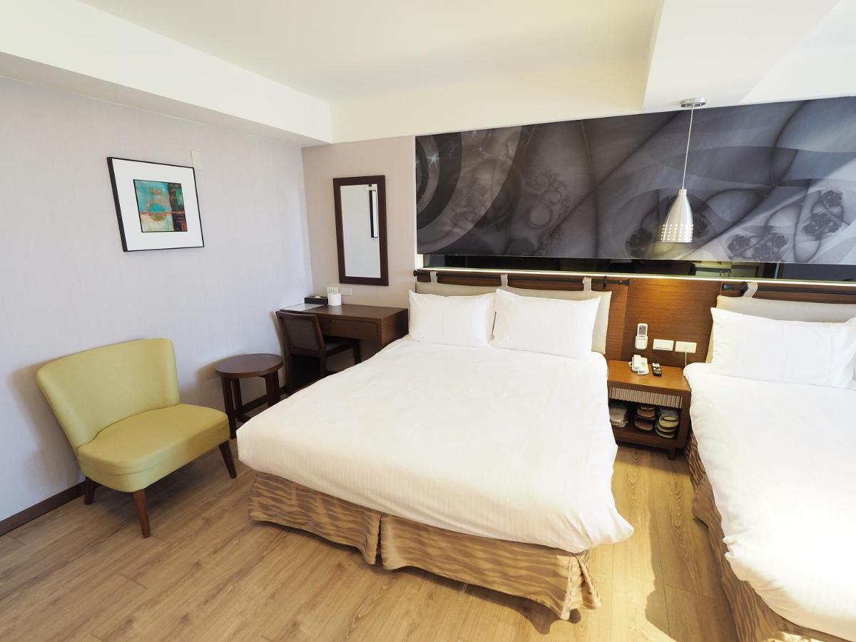 Kailan Hotel Toucheng Esterno foto