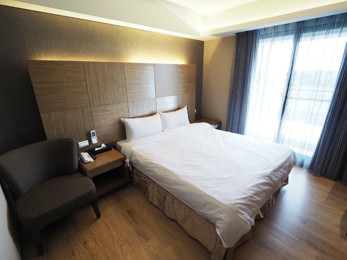 Kailan Hotel Toucheng Esterno foto