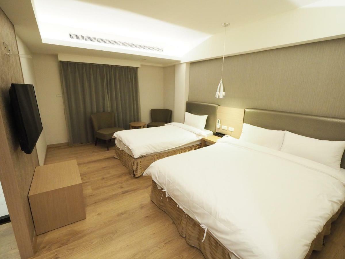 Kailan Hotel Toucheng Esterno foto