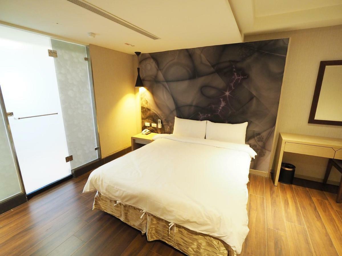 Kailan Hotel Toucheng Esterno foto