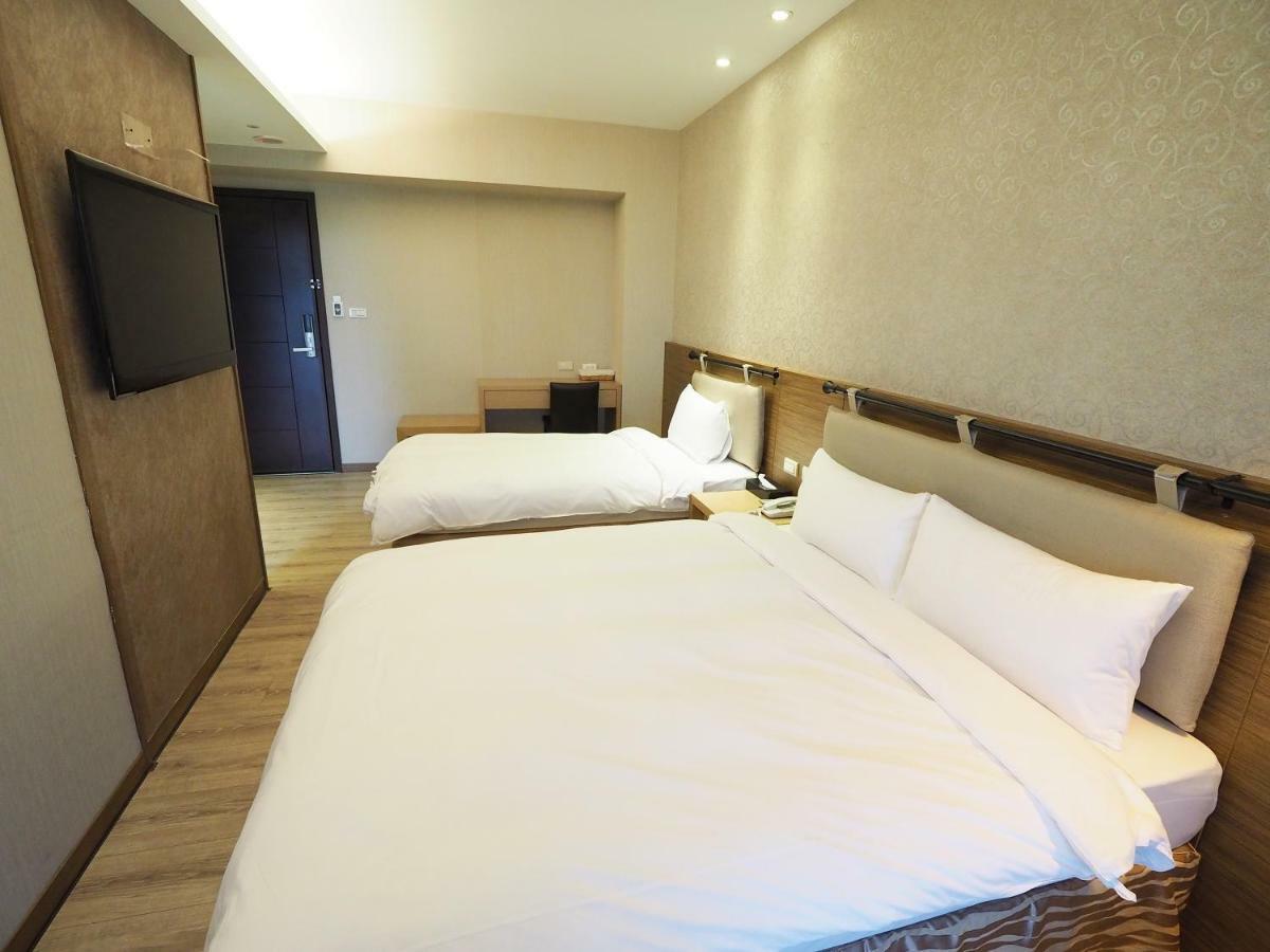 Kailan Hotel Toucheng Esterno foto