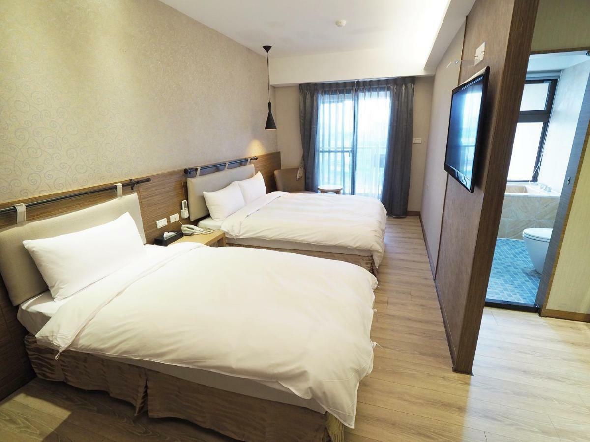 Kailan Hotel Toucheng Esterno foto