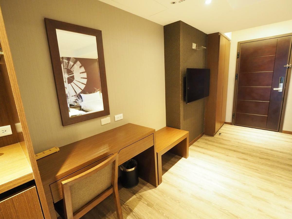 Kailan Hotel Toucheng Esterno foto