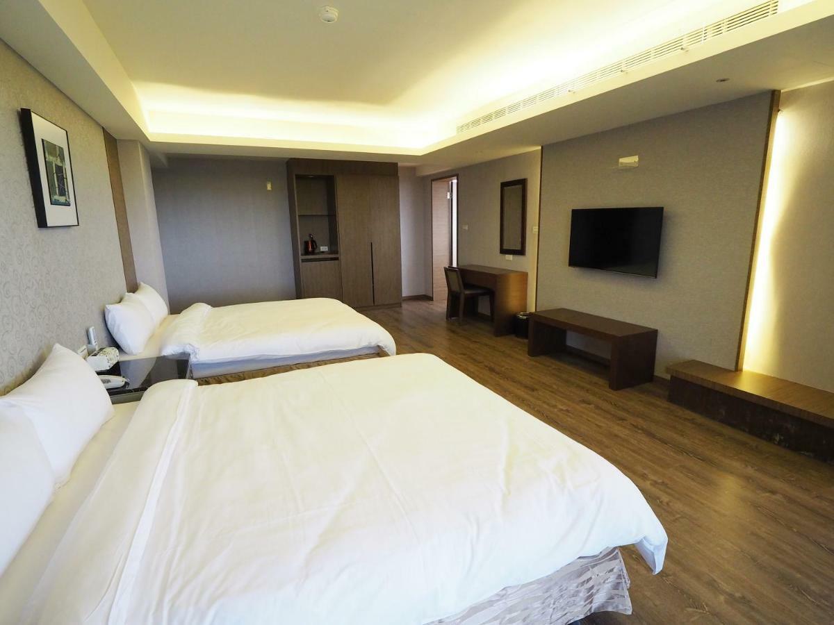 Kailan Hotel Toucheng Esterno foto