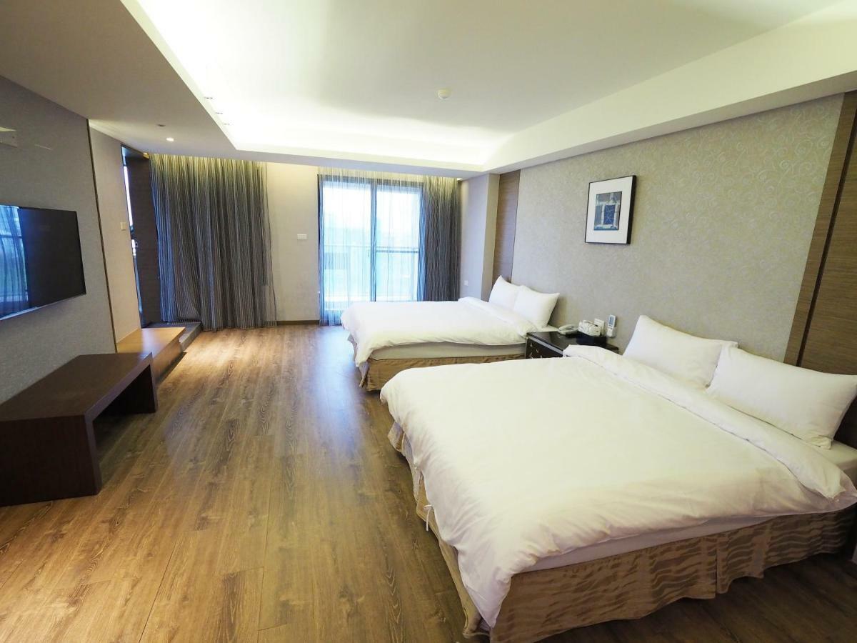 Kailan Hotel Toucheng Esterno foto