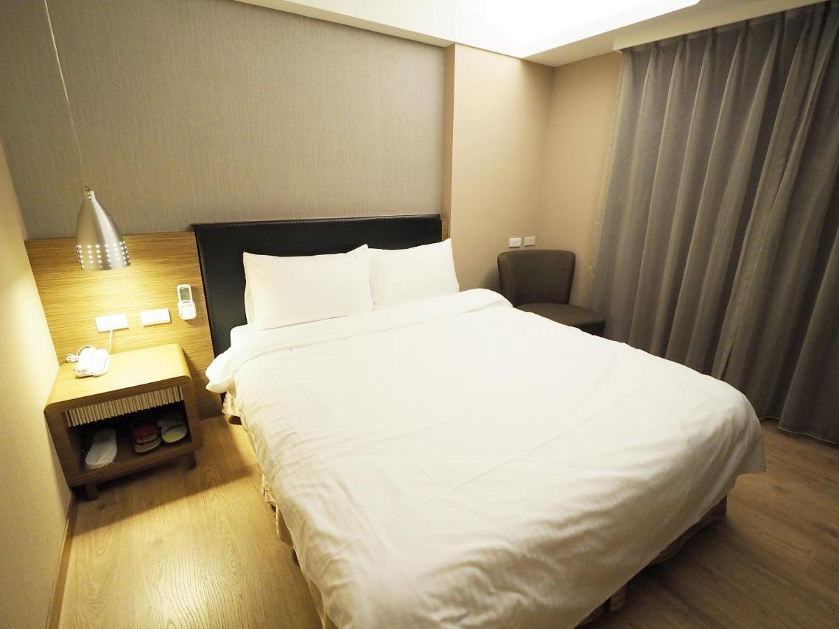 Kailan Hotel Toucheng Esterno foto