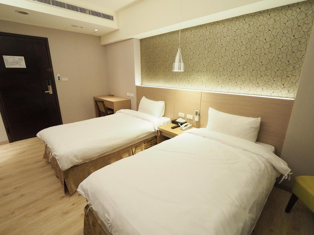 Kailan Hotel Toucheng Esterno foto